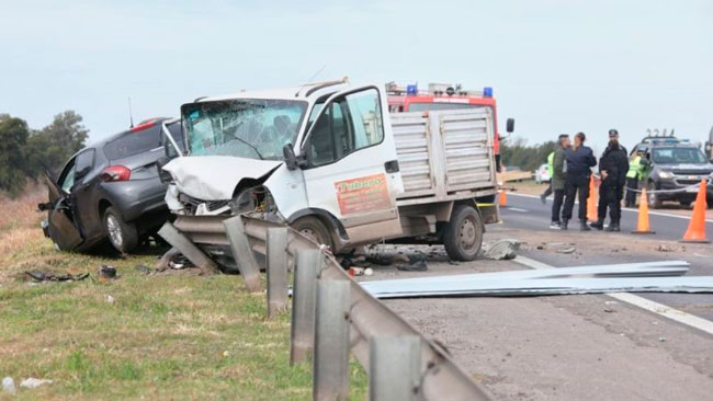 Accidente en la autopista: el conductor sanlorencino de la Traffic solo sufrió heridas leves