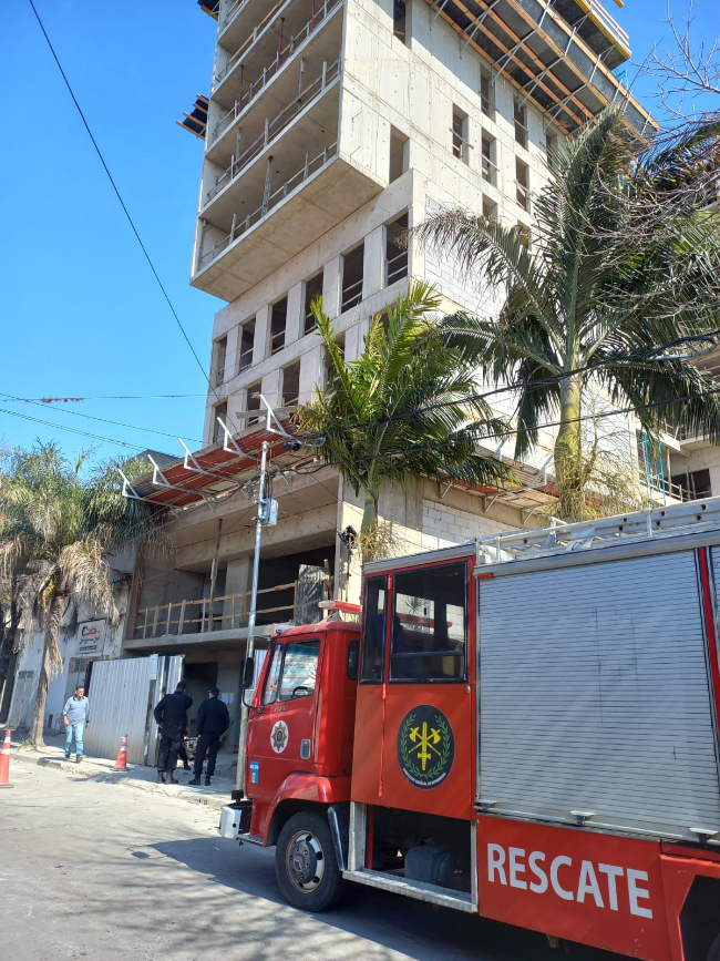Tragedia en San Lorenzo: ¿Quiénes eran los cuatro obreros que murieron en la obra en construcción?