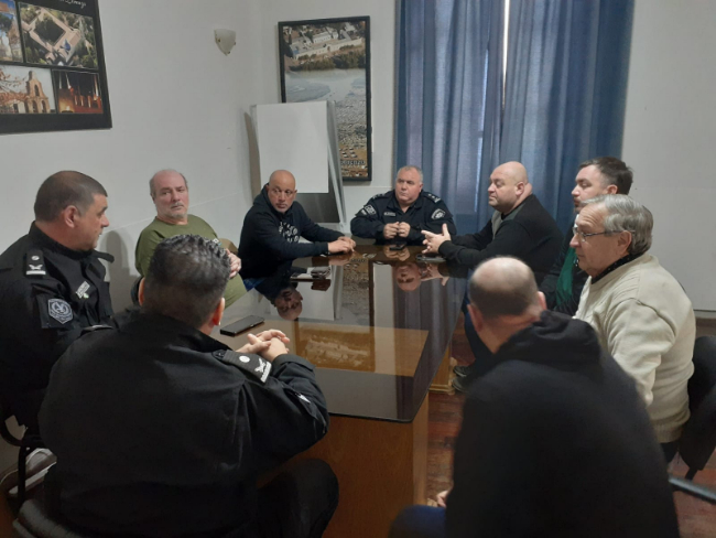 Preocupados por la inseguridad, comerciantes de Fray Luis Beltrán se reunieron con autoridades policiales 