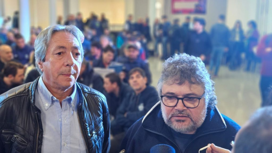 Gremios aceiteros solicitan la reapertura de la paritaria 2025