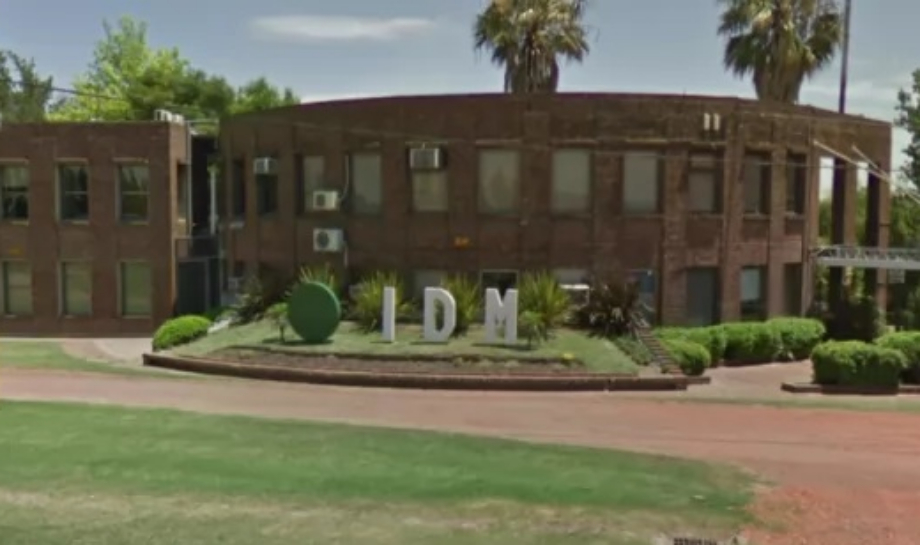 Denuncian suspensiones en la planta de IDM
