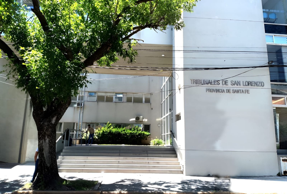 Comenzó el juicio oral contra dos hombres por amenazas y portación ilegal de armas en un local bailable de San Lorenzo