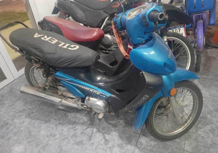 Dos demorados por encubrimiento: circulaban en una moto robada