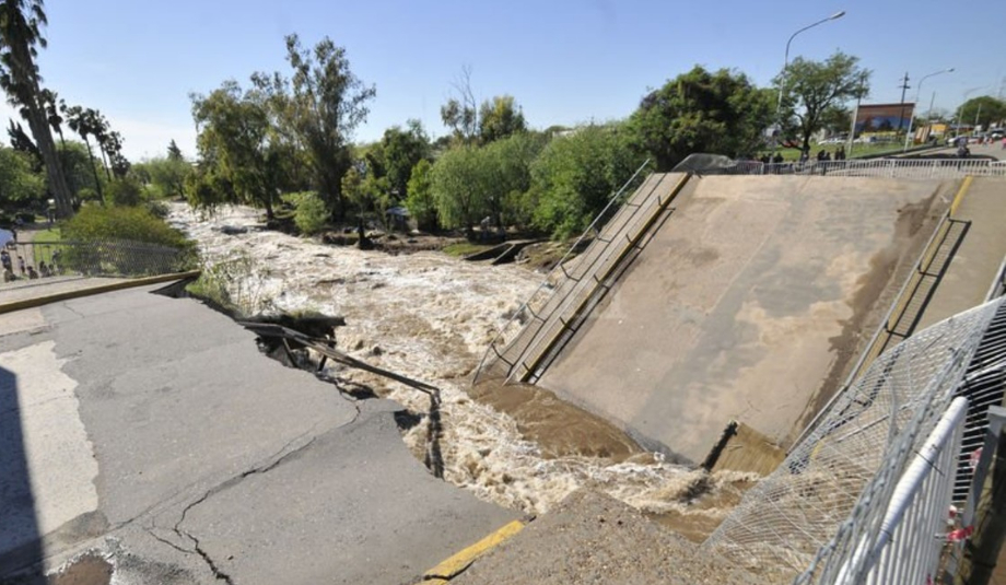 Se cumplen 13 años del colapso del puente entre San Lorenzo y Puerto General San Martín