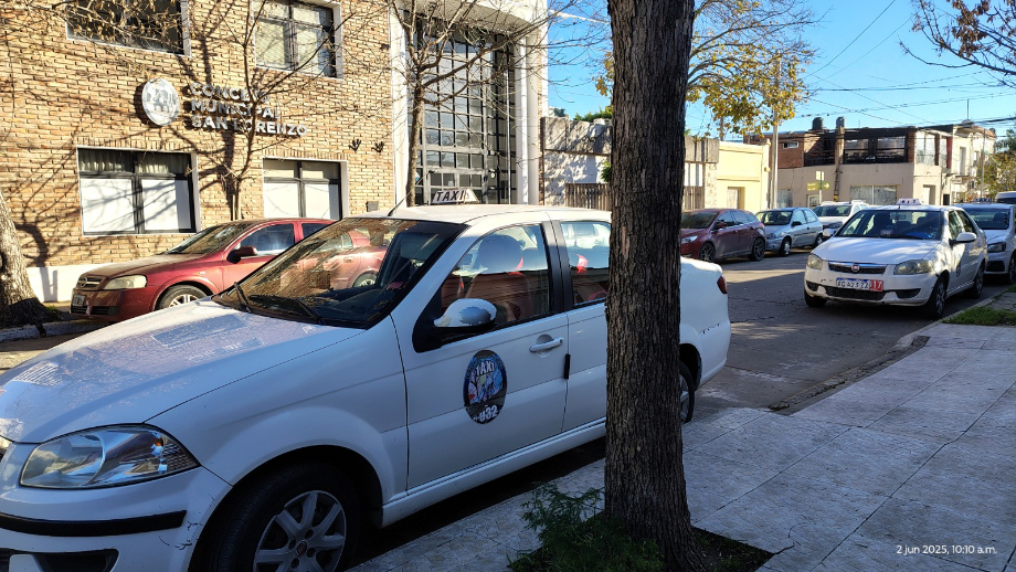Aumentó un 20% la tarifa de los taxis en San Lorenzo
