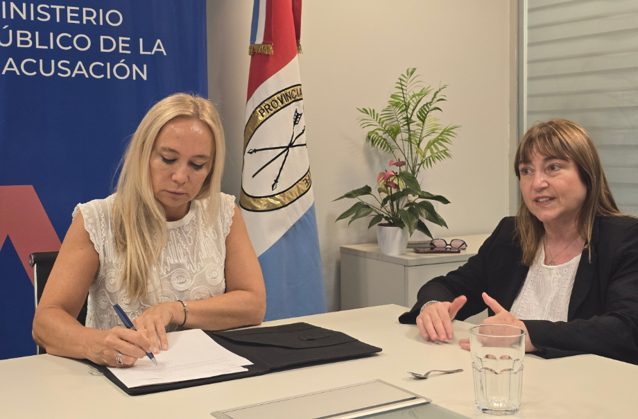 La Fiscalía General y la Defensoría General firmaron un acuerdo para el acceso de los defensores al portal Huginn