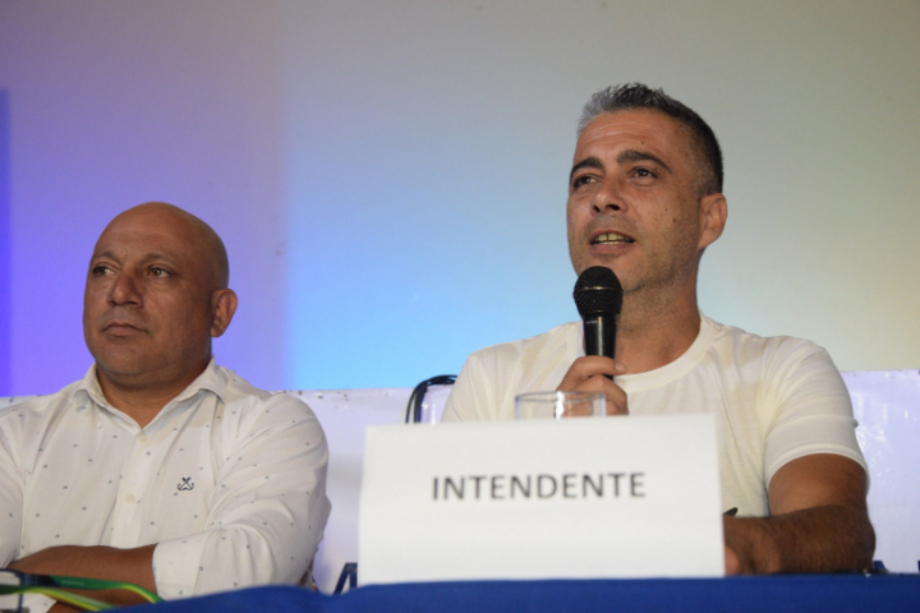 Fray Luis Beltrán: el intendente Cominelli respondió a un reclamo vecinal y expuso la morosidad del autor de la queja