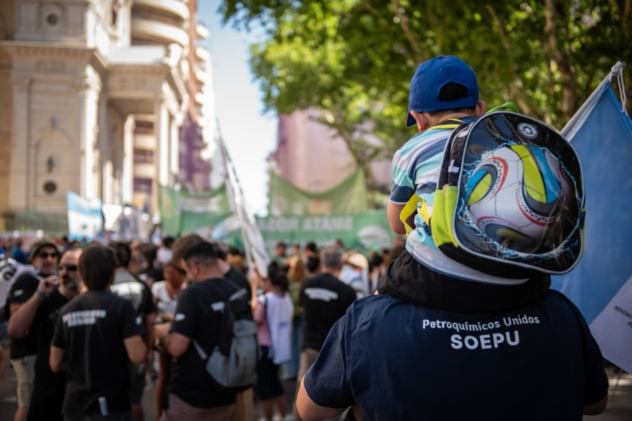 Trabajadores petroquímicos se movilizaran en Rosario contra la reforma laboral