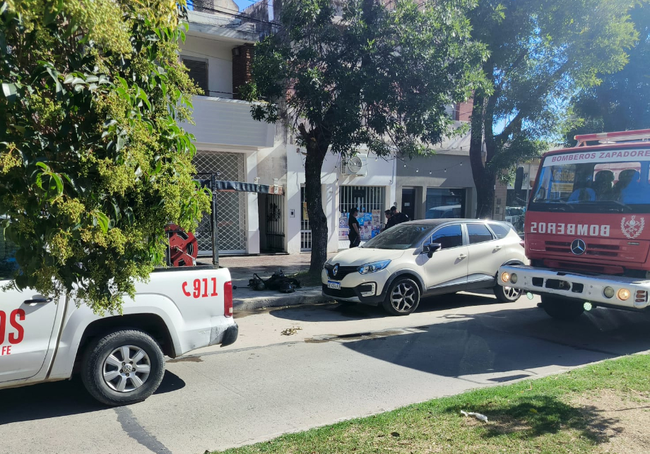 Incendio en una vivienda en pleno centro de San Lorenzo: importantes daños materiales en Urquiza al 600