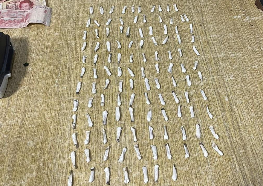 Detuvieron a un hombre con cocaína y marihuana en la zona del “Puente Negro”