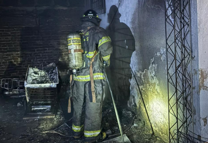 Incendio en Avenida San Martín: un lesionado y cuantiosas pérdidas materiales