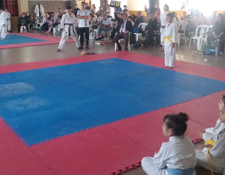Fray Luis Beltrán fue epicentro del karate regional con un exitoso Torneo Interestilos
