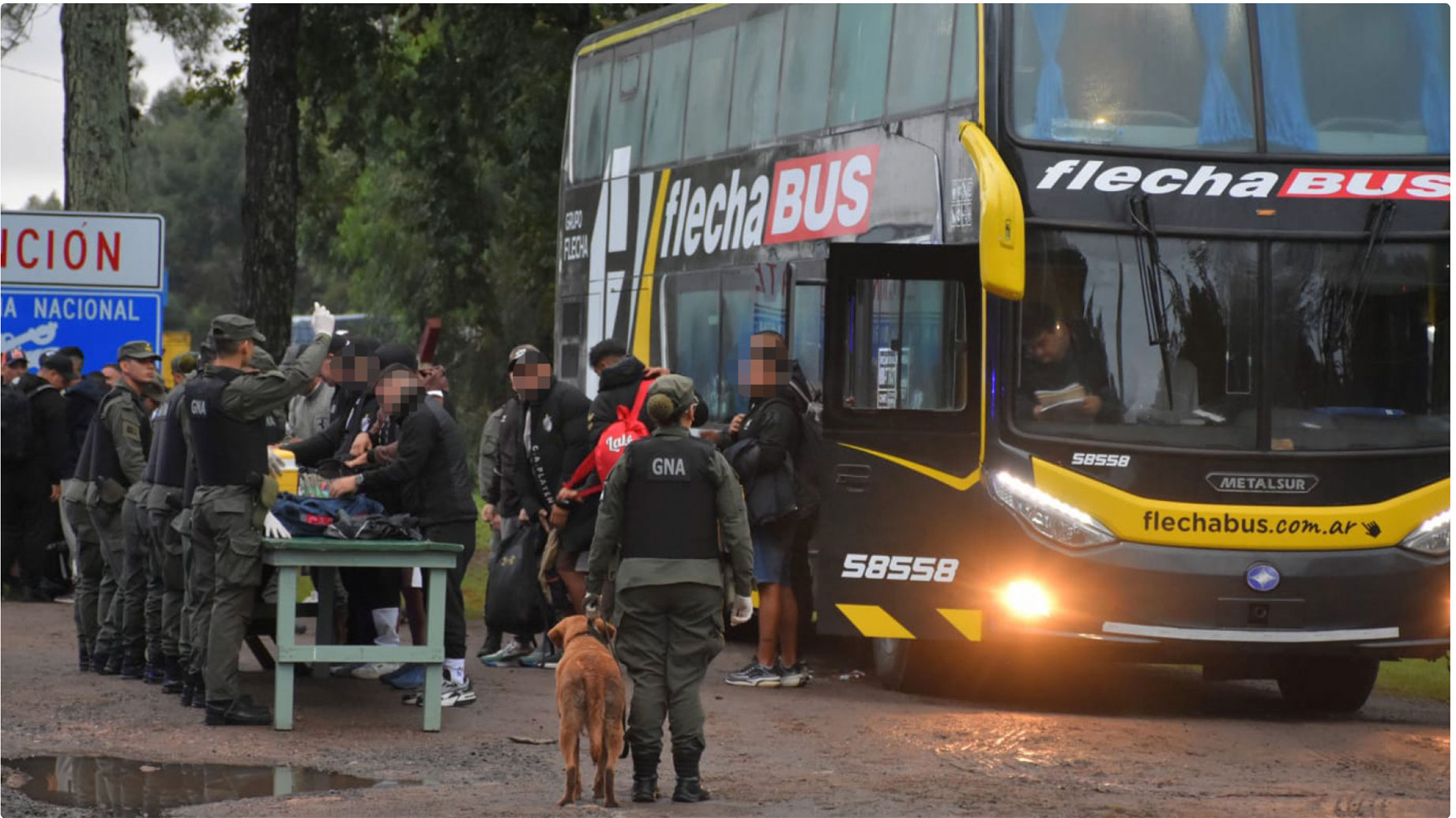 Controles a hinchas en la frontera
