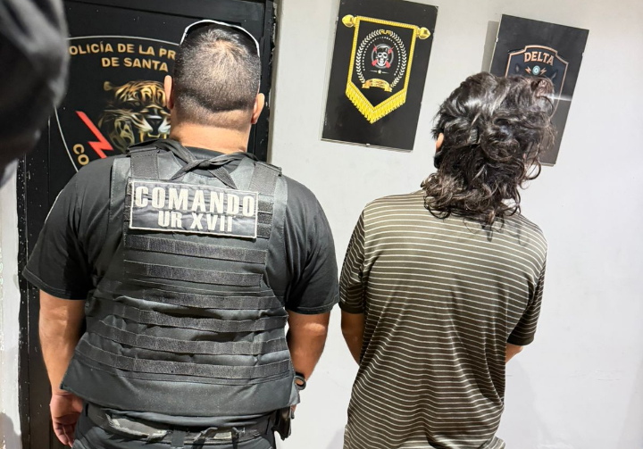 San Lorenzo: Detienen a un hombre que caminaba por la calle con un televisor presuntamente robado