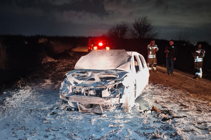 Ricardone: Se incendió un auto en la zona rural y las pérdidas materiales fueron totales
