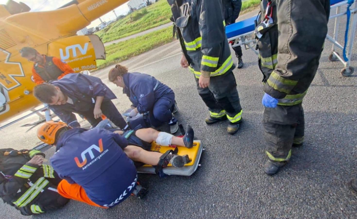Rescate en la autopista Rosario-Santa Fe: liberaron a un camionero atrapado tras un grave choque