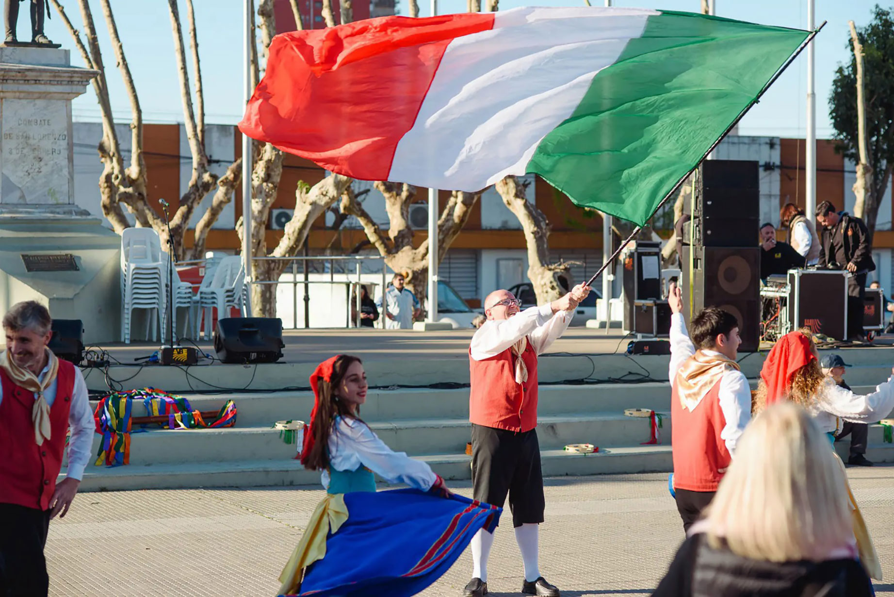 Italia se hizo presente en San Lorenzo con una jornada de música, sabores y tradiciones
