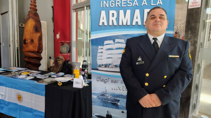 Vocación, estudio y servicio al país: la Armada Argentina presentó su oferta académica y profesional para los jóvenes de la región