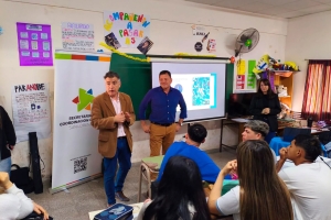 La Municipalidad de San Lorenzo capacita sobre inteligencia artificial en escuelas secundarias