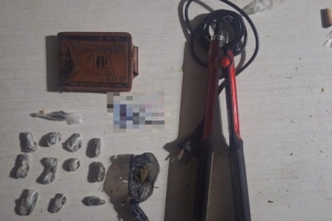 Operativos por presuntas drogas en San Lorenzo y Rosario: hubo ocho personas trasladadas, tres de ellas menores