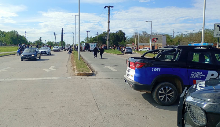 Trágico accidente en Fray Luis Beltrán: Mujer conducía una moto, cayó al pavimento y perdió la vida