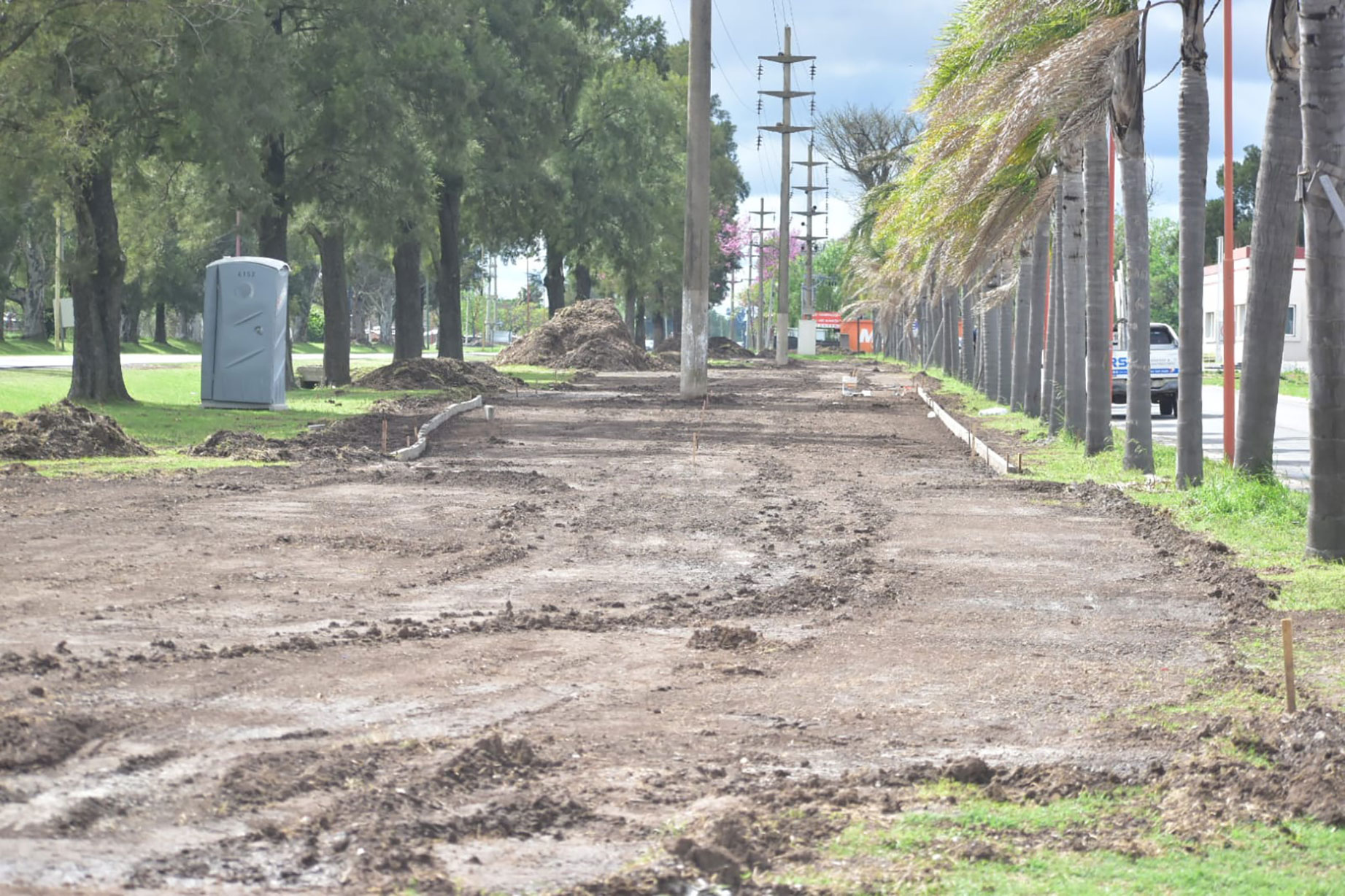 Puerto suma veredas y bicisendas sobre calle Córdoba