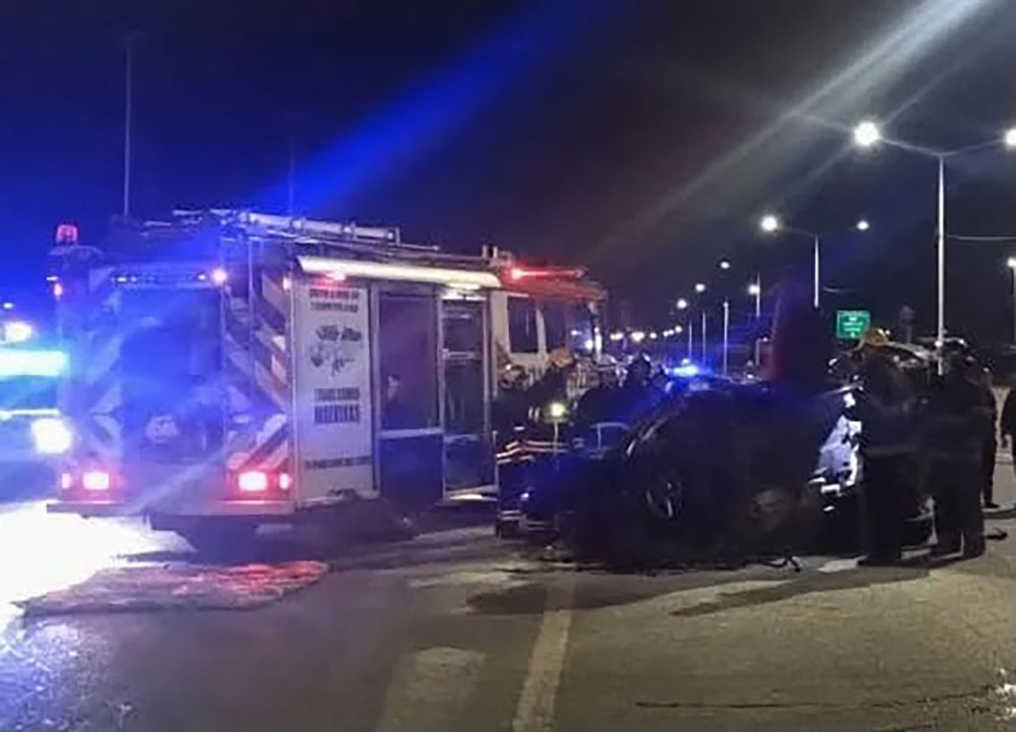 Un joven de 23 años murió tras volcar con su auto en Circunvalación
