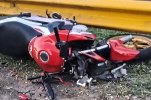 Fray Luis Beltrán: un motociclista grave tras un violento impacto en avenida San Martín