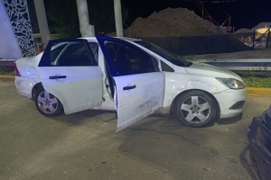 Persecución y detención cinematográfica: siete menores de Capitán Bermúdez aprehendidos tras huir en un auto robado