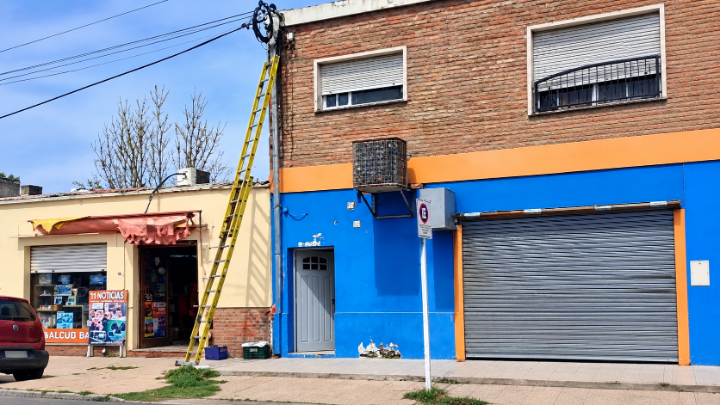 Capitán Bermúdez: un operario murió tras caer desde ocho metros de altura mientras colocaba fibra óptica